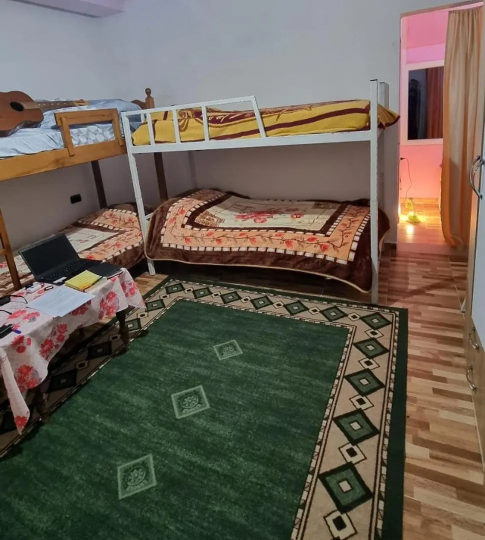 בית הארחה Tale Guesthouse Gjegji